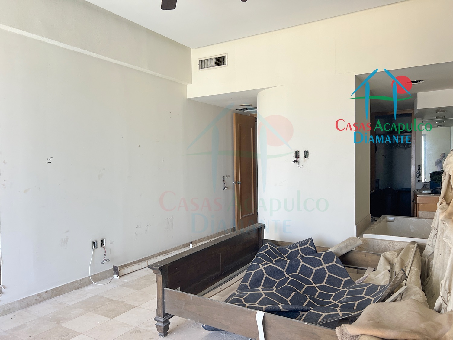 Tikal 404 - Recámara principal estado actual 4